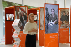 Julia Carstens, Staatssekretärin im Ministerium für Wirtschaft, Verkehr, Arbeit, Technologie und Tourismus, eröffnete am 6. Juni die Ausstellung in der Handwerkskammer Lübeck