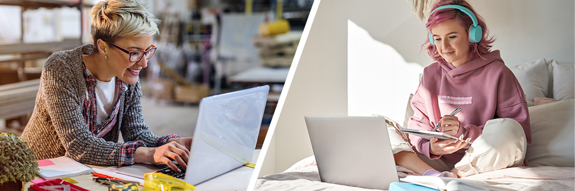 Jugendliche blicken auf ein Papier