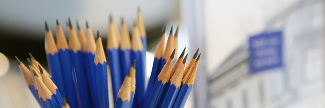 Blaue Bleistifte